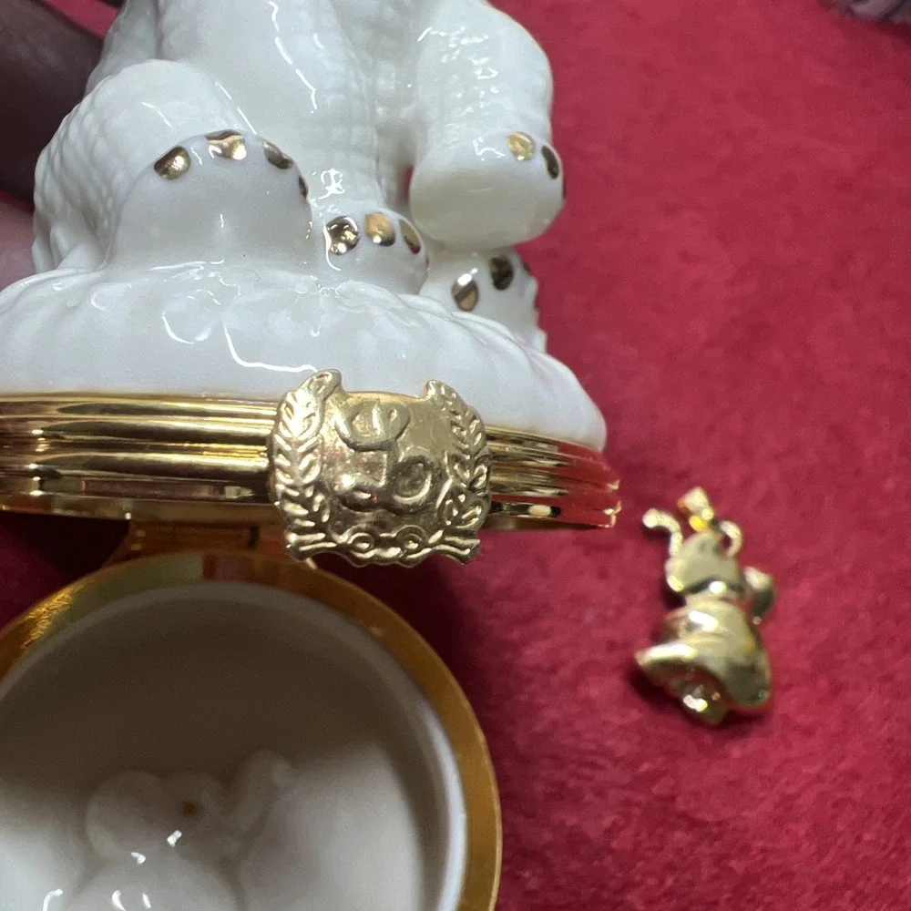 Lenox Treasures‎ 